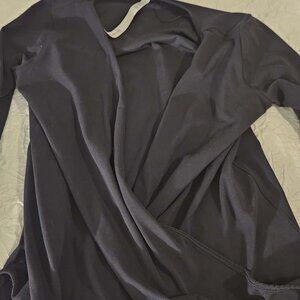 Lululemon It's a wrap long sleeve Size 6 Black